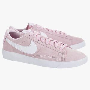 Nike Blazer Low in Pink Foam